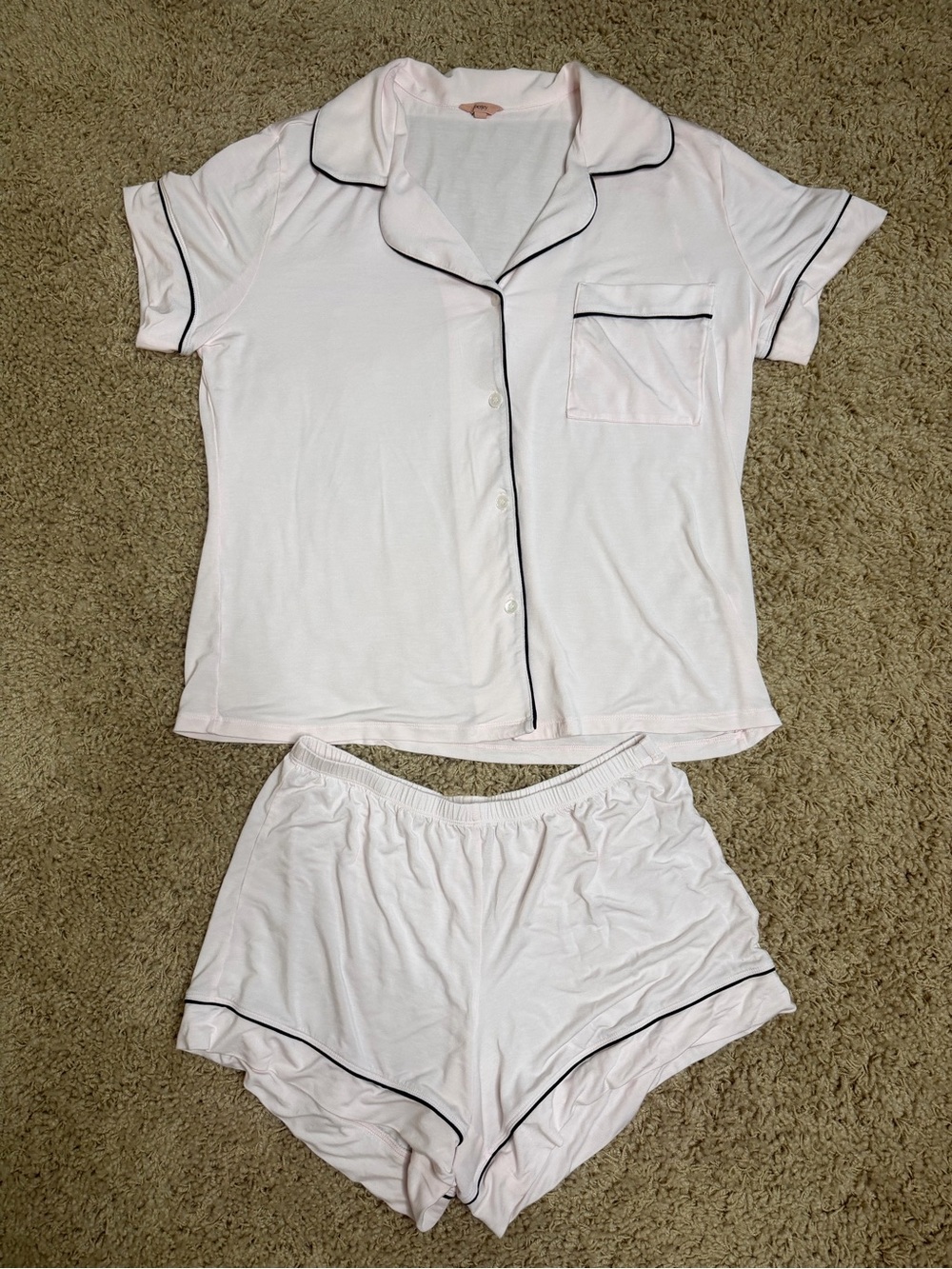 Eberjoy- Women's Short Sleeve Pajama Set in Light Pink with Black Piping